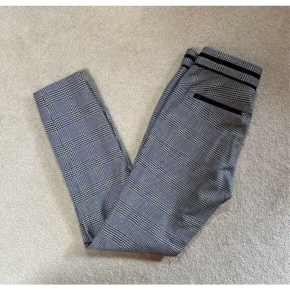 NWT - VERONICA BEARD White, Gray, and Black Glen Plaid "Cigarette" Pants - 6 - Picture 3 of 11